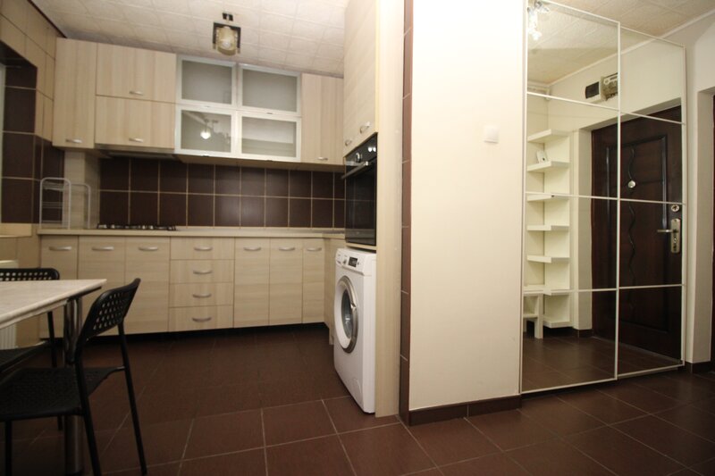 Giurgiului, Zetarilor, 3 camere cu centrala proprie, mobilat complet