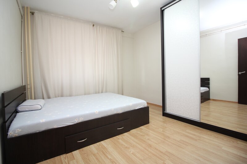 Giurgiului, Zetarilor, 3 camere cu centrala proprie, mobilat complet
